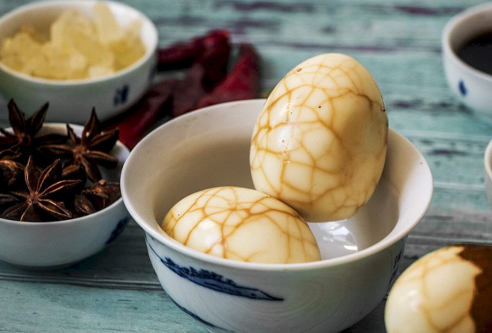 Trứng luộc trà